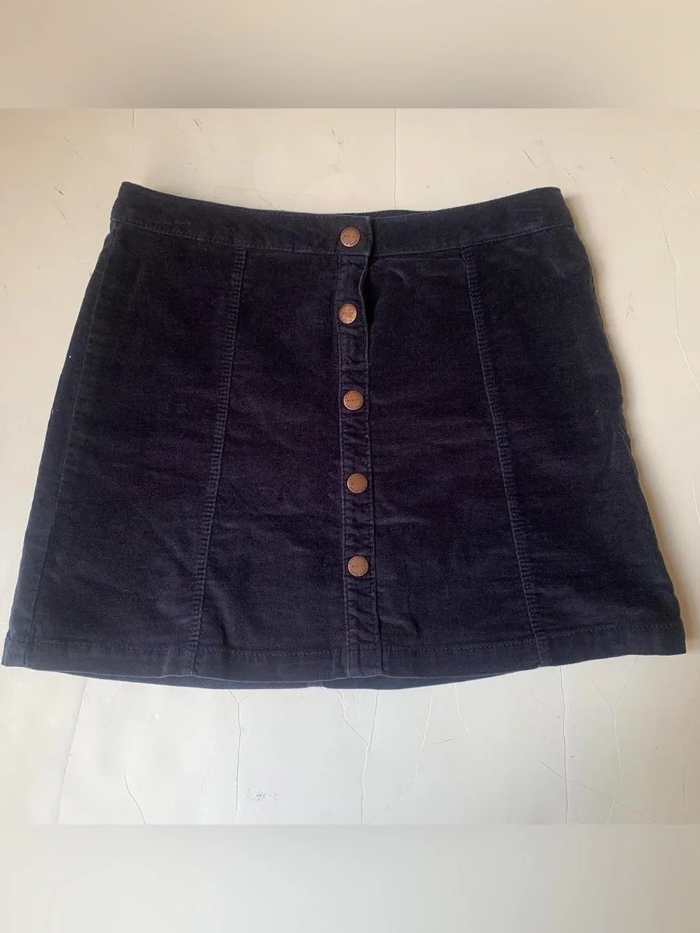 EUC Zara Girls Navy Button-Front Velvet Mini Skirt Size 12 Women’s XS